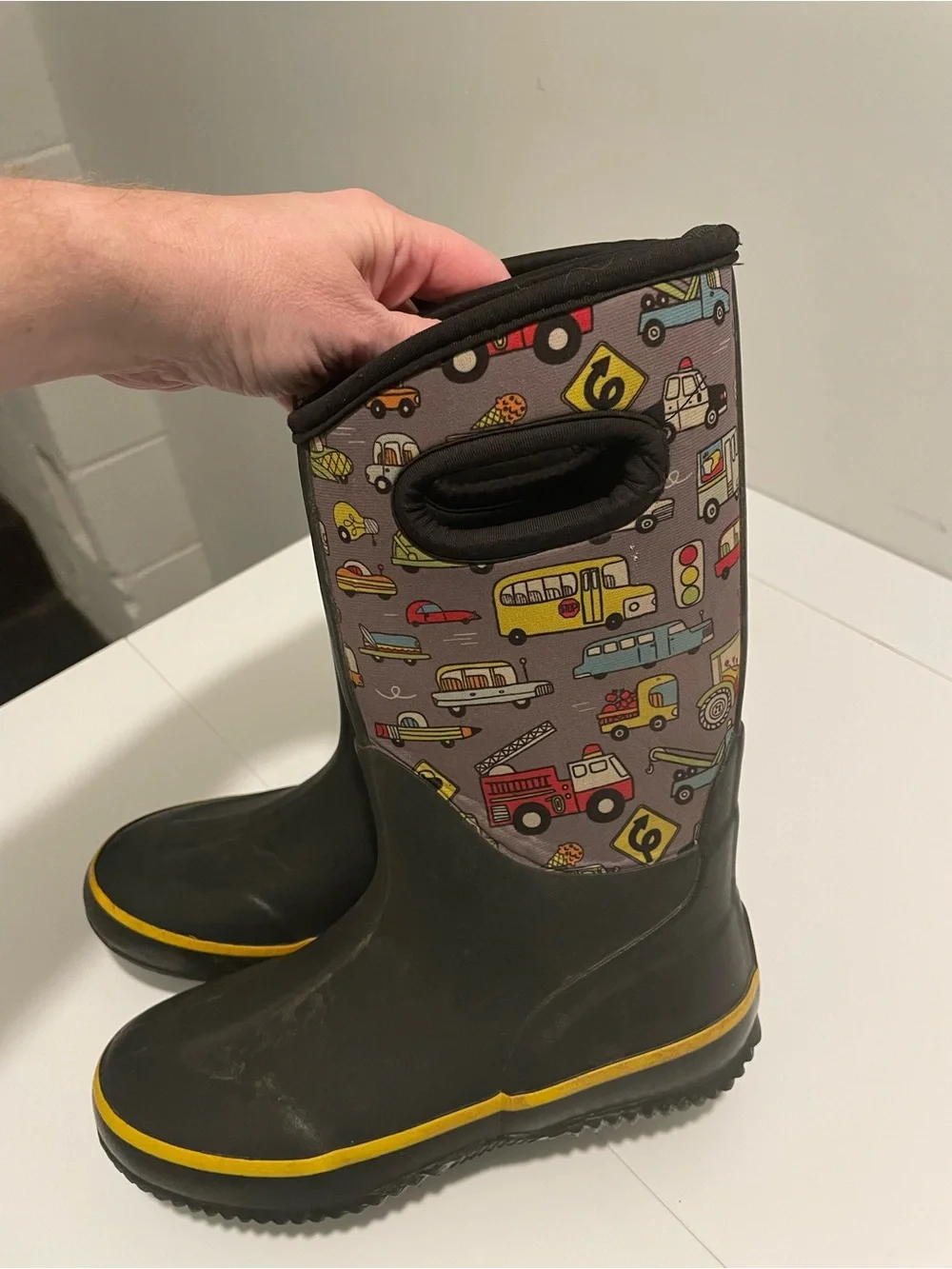 Lone Cone Brand Kid's size 2 Waterproof Winter Boots Rush Hour Mudboots Pull On
